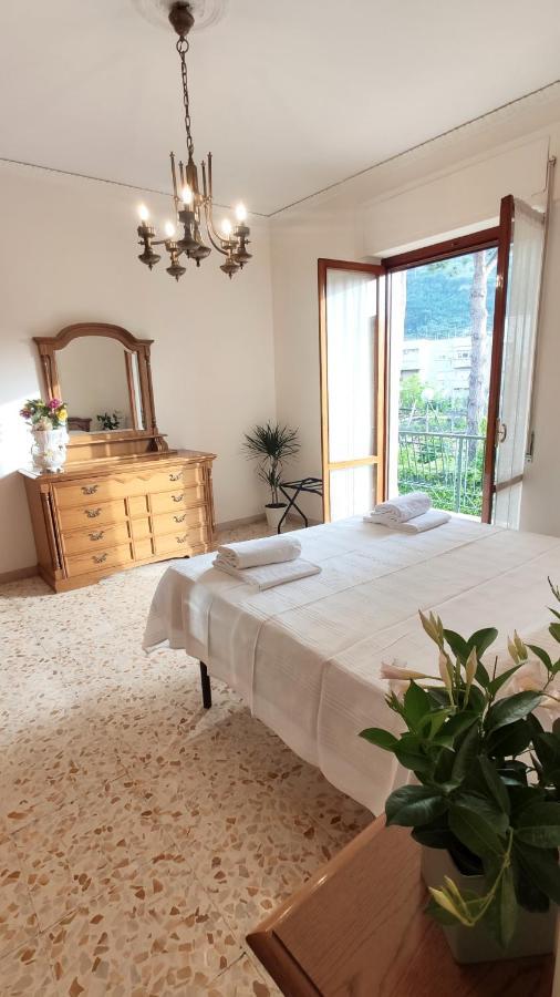 Appartamento La quiete a un passo dal centro Sorrento Esterno foto