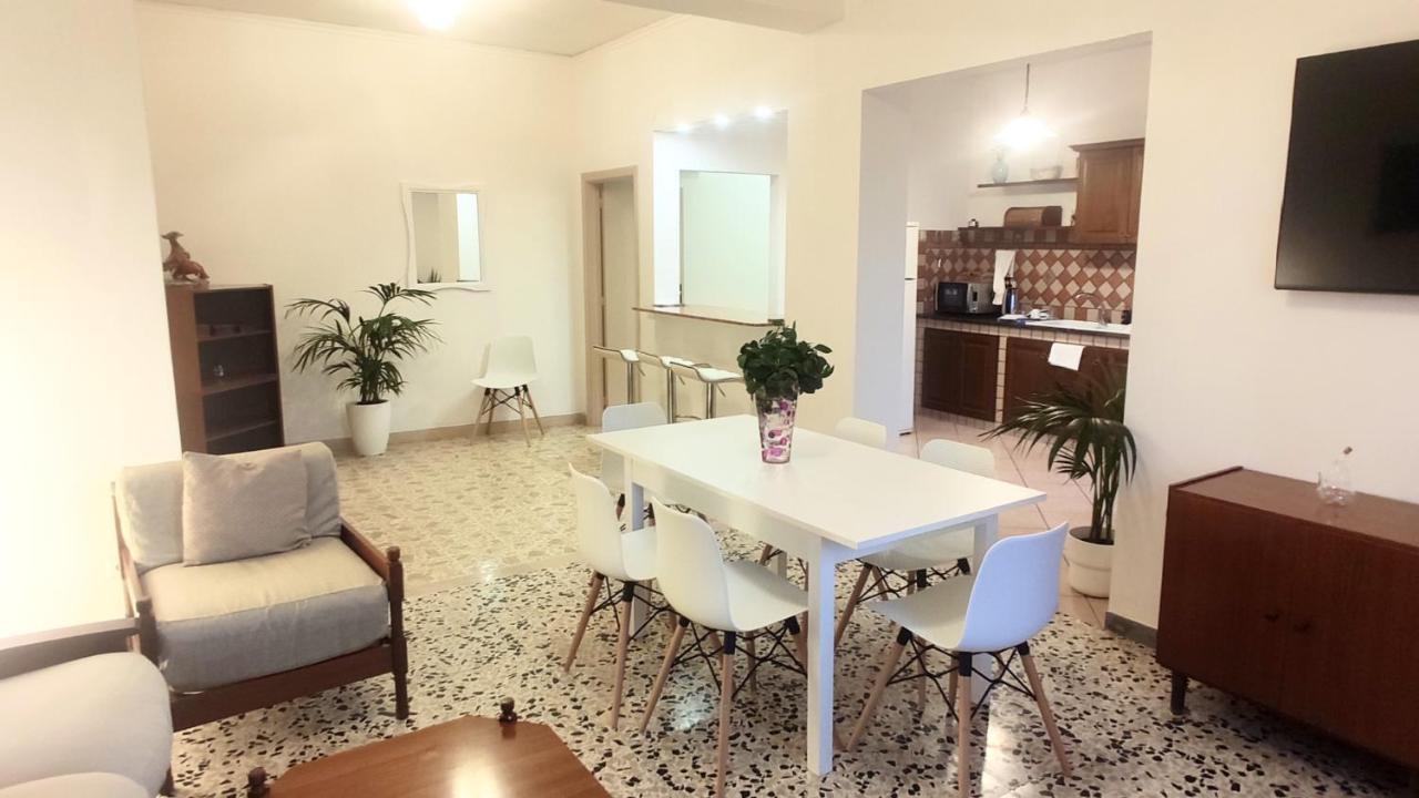 Appartamento La quiete a un passo dal centro Sorrento Esterno foto